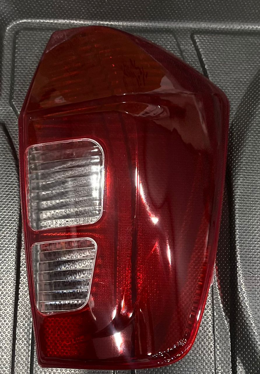 طلق چراغ خطر ام وی ام X33 S راست