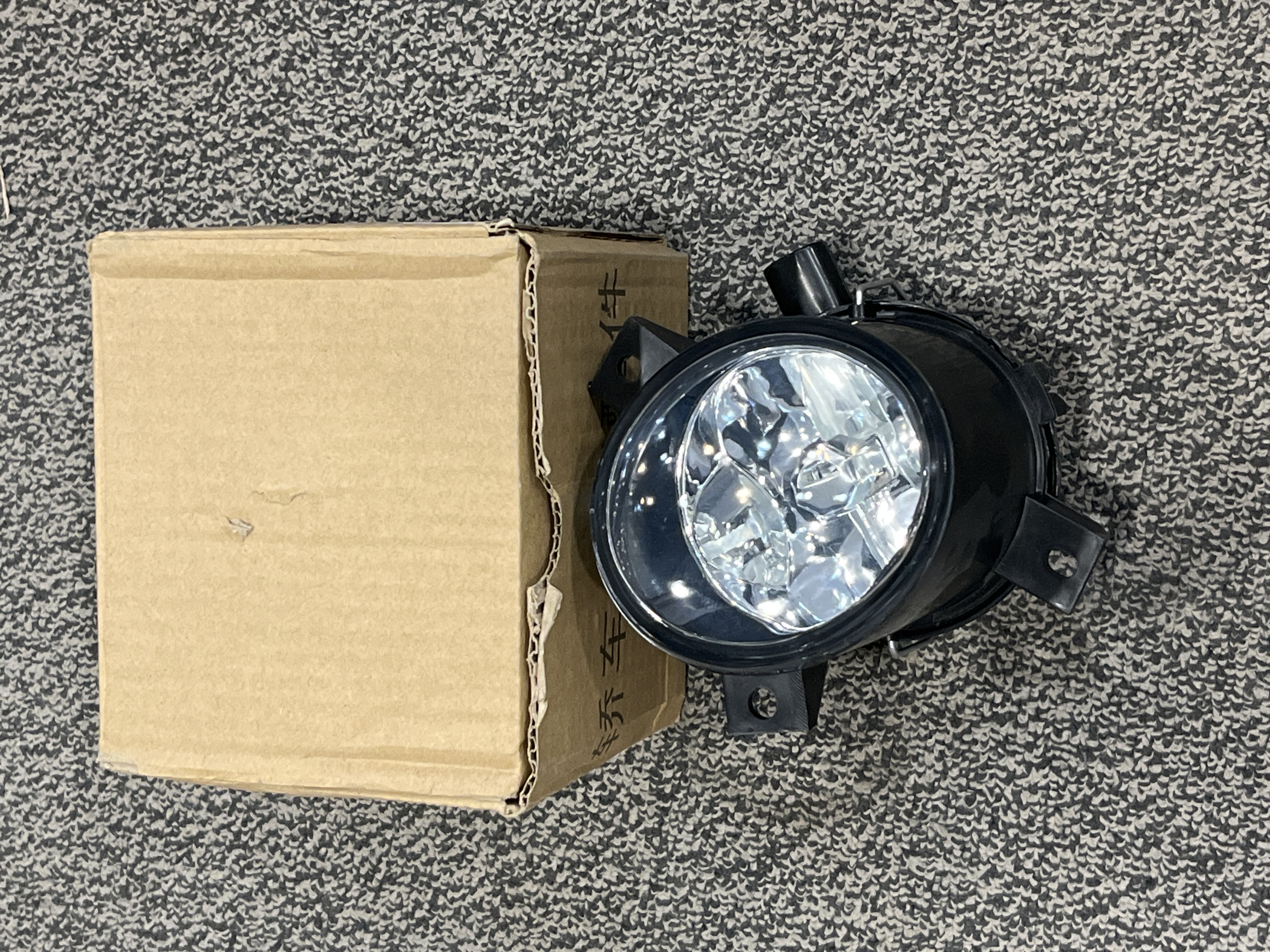 چراغ مه شکن برلیانس 320 راست